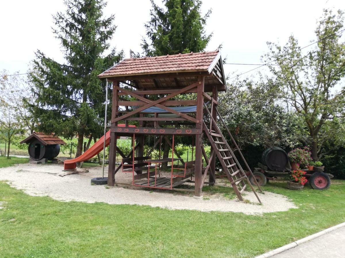 T.s.g. Simanovic